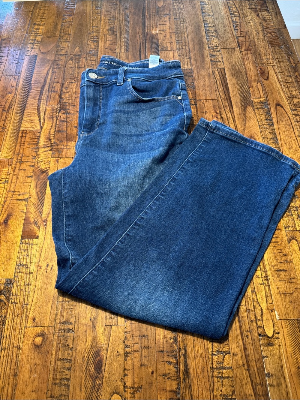 Chicos Perfect Stretch Girlfriend Straight  Leg  Ankle Jeans